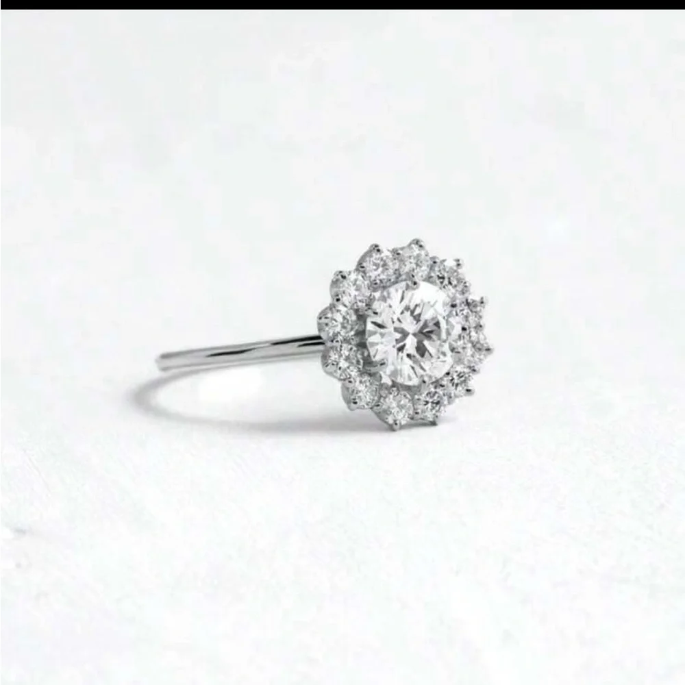 Silver ring - Picture 3 of 3